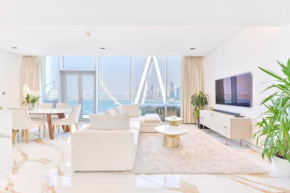 Lavish & Equipped oceanfront 2 BR facing Ain Dubai